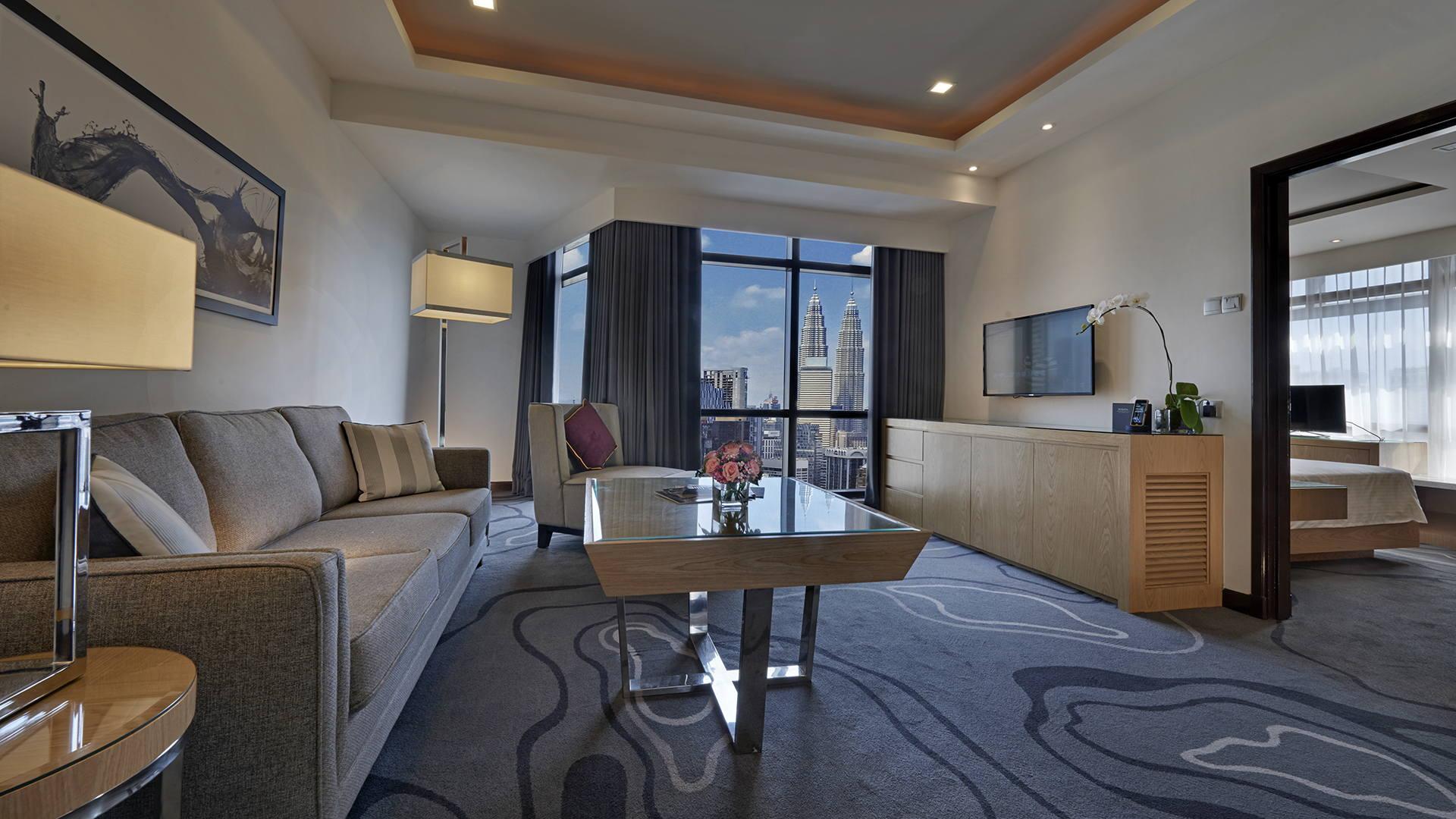 Berjaya Times Square Hotel, Kuala Lumpur Extérieur photo Living room of a suite