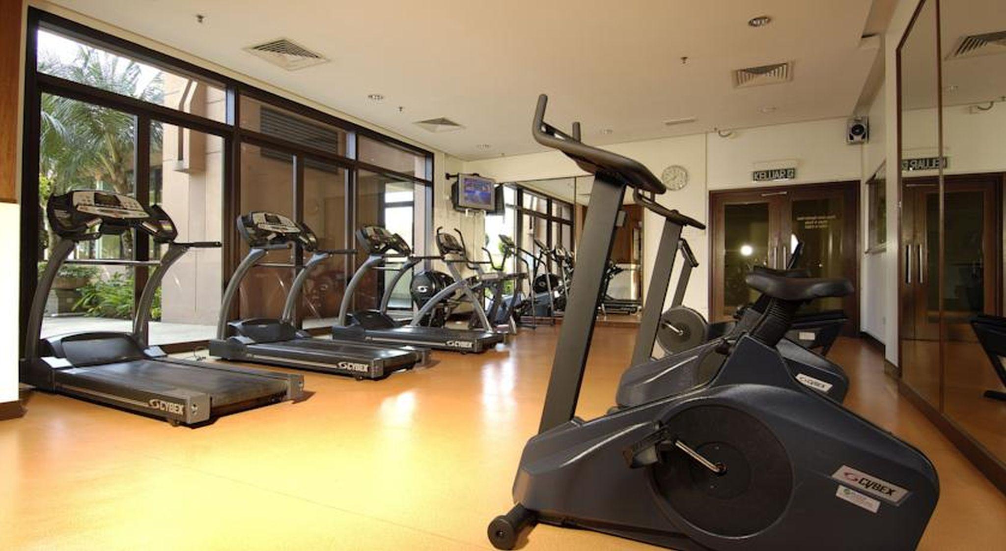 Berjaya Times Square Hotel, Kuala Lumpur Extérieur photo The gym at the hotel