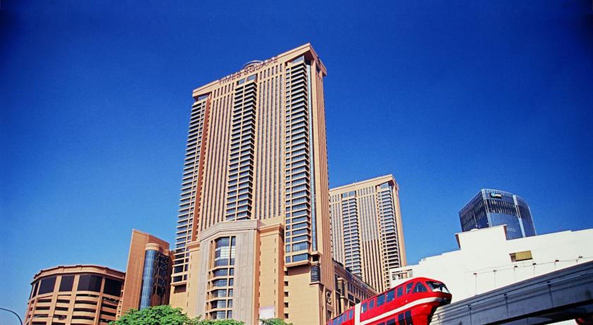 Berjaya Times Square Hotel, Kuala Lumpur Extérieur photo The Marina Tower