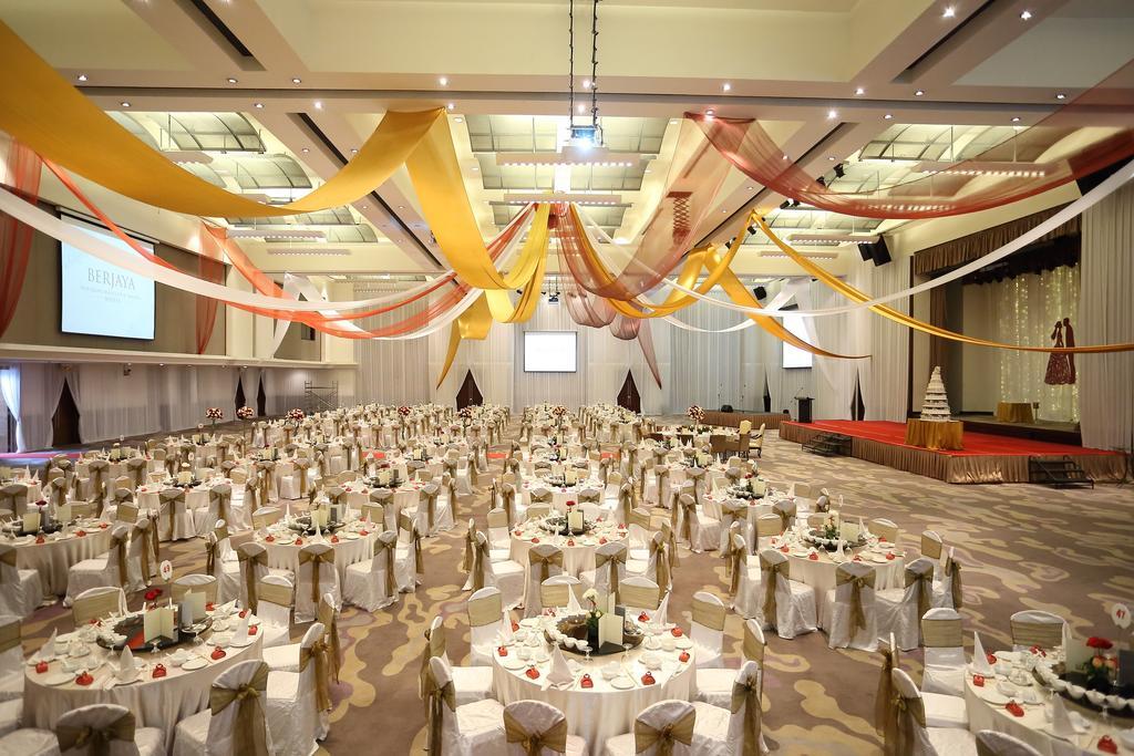 Berjaya Times Square Hotel, Kuala Lumpur Extérieur photo The Grand Ballroom